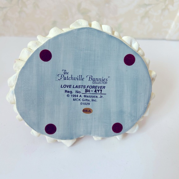 The Patchville Bunnies - Love Lasts Forever - Picture 2 of 2